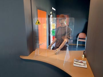 TRANSPARANT BALIESCHERM